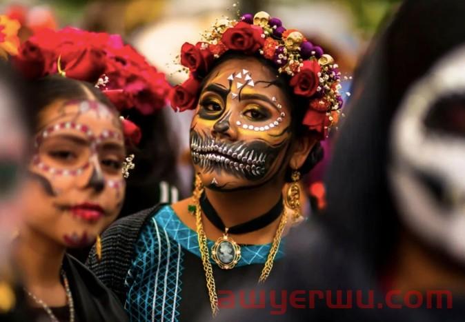 从缅怀逝者传递温情到重要商机：聊聊墨西哥的亡灵节 第1张